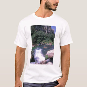 EU, Frankrijk, Provence, Frontaine de Vaucluse T-shirt