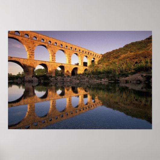 EU, Frankrijk, Provence, Gard, Pont du Gard. 2 Poster (Voorkant)