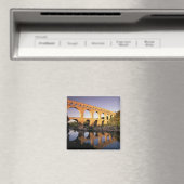 EU, Frankrijk, Provence, Gard, Pont du Gard. Magneet (Insitu (Vaatwasser))