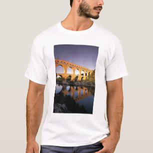 EU, Frankrijk, Provence, Gard, Pont du Gard. T-shirt