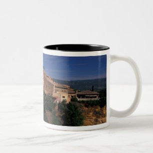 EU, Frankrijk, Provence, Vaucluse, Roussillon. 4 Tweekleurige Koffiemok