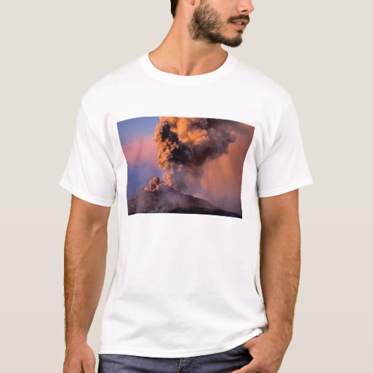 EU, Italië, Sicilië, Mt. Etna topkrater T-shirt (Voorkant)