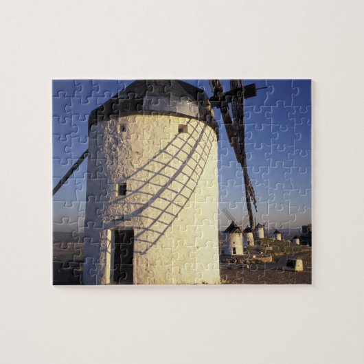 EU, Spanje, Consuegro, La Mancha. Windmolens en Legpuzzel (Horizontaal)
