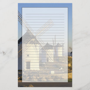 EU, Spanje, La Mancha, Consuegra. Windmolens en Briefpapier