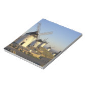 EU, Spanje, La Mancha, Consuegra. Windmolens en Notitieblok (Linkerzijde)