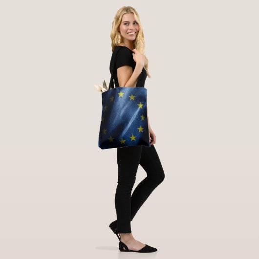 EU-zijde vlag Tote Bag (Op model)