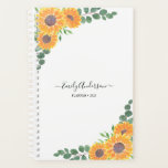 Eucalyptus 2023 Planner, op maat Planner<br><div class="desc">Deze florale Planner is versierd met waterverf gele zonnebloemen en eucalyptusgroen. U kunt het personaliseren door jouw naam,  monogram,  en jaar toe te voegen. Omdat we ons eigen kunstwerk creëer,  zal je dit exacte afbeelding niet vinden van andere ontwerpers. Oorspronkelijke Waterverf © Michele Davies.</div>