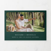 Eucalyptus Arch Emerald Green QR Code Wedding Drieluik Uitnodiging (Cover)