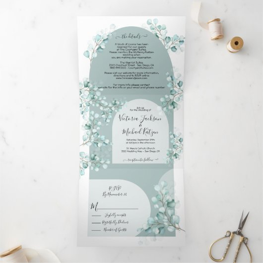 Eucalyptus Arch Wedding Tri-Fold in één uitnodigin Drieluik Uitnodiging (Binnen)