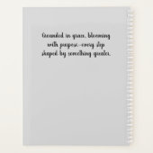 Eucalyptus bloemen op rustiek hout planner (Achterkant)