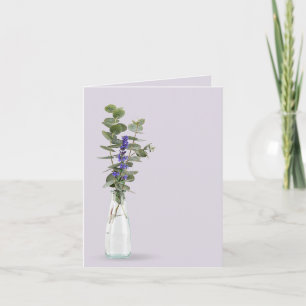 Eucalyptus boeket in fles vaas notitiekaartje