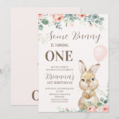 Eucalyptus en Bloemroze Enkele Bunny Verjaardag Kaart (Voorkant / Achterkant)