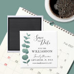 Eucalyptus Family Reunion Save the Date Magneet<br><div class="desc">Laat je familie de datum weten voor je volgende familiereünie met deze stijlvolle spetter. Het kenmerkt een eenvoudige waterverf eucalyptus sprig met elegante typografie. Eenvoudig aan te passen. Gebruik het Hulpmiddel van het Ontwerp om de tekstgrootte, de stijl, of de kleur te veranderen. Omdat wij ons kunstwerk creëer, zult u...</div>