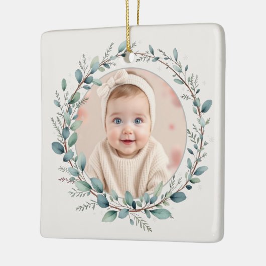 Eucalyptus Foto Baby Eerste Kerstminimalist Keramisch Ornament (Links)