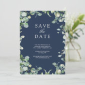 Eucalyptus Foto QR Code Marineblauwe Trouwdag Save The Date (Staand voorkant)
