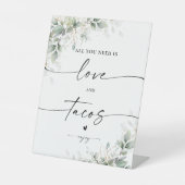 Eucalyptus Goud Vrijgezellenfeest Liefde en Tacos Reclamebord Met Voetstuk (Voorkant)