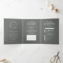 Eucalyptus Green Leafy Crest Monogram Weddenschap Drieluik Uitnodiging