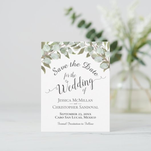 Eucalyptus & Groen Boho Bruiloft Save the Date Aankondigingskaart (Staand voorkant)