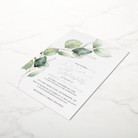 Eucalyptus groen script Vrijgezellenfeest zilver Folie Uitnodiging (Gedraaid)
