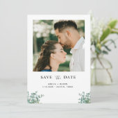 eucalyptus groene wedding save the date (Staand voorkant)