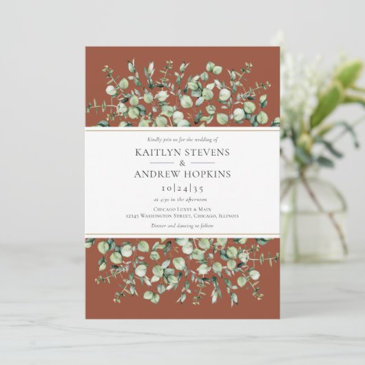 Eucalyptus in één terracotta bruiloft kaart (Staand voorkant)
