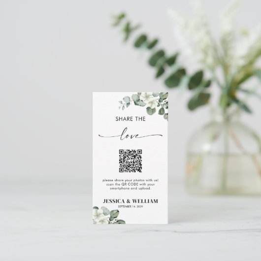 Eucalyptus kalligrafie Deel de liefde QR-code Informatiekaartje (Staand voorkant)
