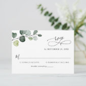Eucalyptus laat groen monogram RSVP-kaart achter RSVP Kaartje (Staand voorkant)