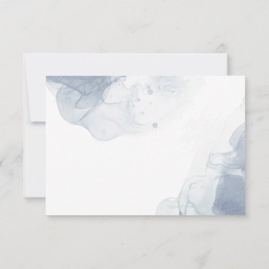 Eucalyptus laat stoffige blauwe elegante bruiloft RSVP kaartje (Achterkant)