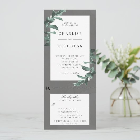 Eucalyptus-lijst op grijze trouwuitnodiging met rs kaart (Staand voorkant)