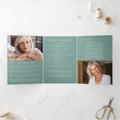 Eucalyptus Pattern Photo Memorial Service Programm Drieluik Uitnodiging (Binnen)