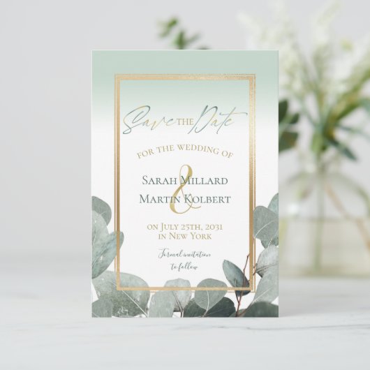 Eucalyptus Save the Date Sage green bruiloft (Staand voorkant)