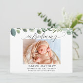 Eucalyptus simpele moderne geboorteaankondiging (Staand voorkant)