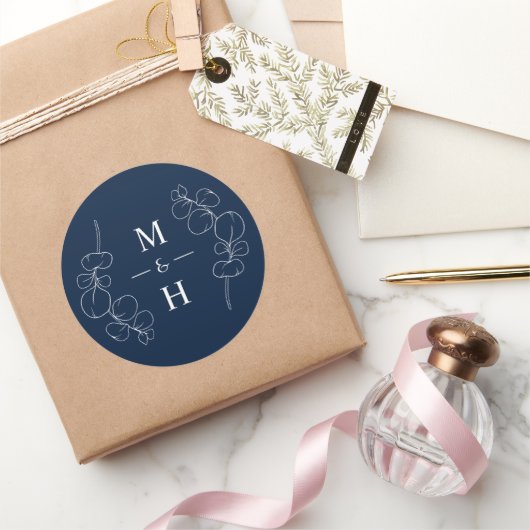 Eucalyptus Springs Monogram Navy Blauwe Trouw Ronde Sticker (Geschenken)
