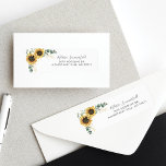 Eucalyptus Sunflower Floral Weduwingadres Etiket<br><div class="desc">Creëer een modern Sunflower Floral retourneert een label met deze leuke sjabloon met prachtige rustige florale bouquet,  geometrische goudvormgeving,  met moderne eenvoudige typografie. TIP: Overeenkomende trouwsuite-kaarten zoals RSVP,  trouwprogramma's,  banners,  tapestry,  cadeaubonnen,  labels,  borden en andere bruiloft-keepsakes en -godies zijn beschikbaar in het collectie hieronder met dit ontwerp.</div>