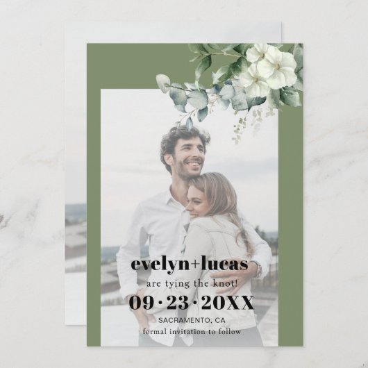 Eucalyptus tak en witte bloemen foto bruiloft save the date (Voorkant / Achterkant)