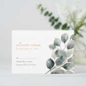 Eucalyptus tak groen blad bruiloft rsvp kaart (Staand voorkant)