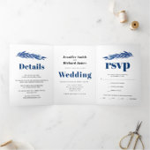 Eucalyptus-vertakking in blauwe kleur herfstbruilo drieluik uitnodiging (Binnen)