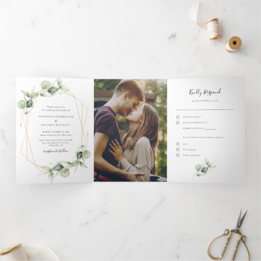 Eucalyptus Waterverf Foto Bruiloft Alles in een Drieluik Uitnodiging (Binnen)