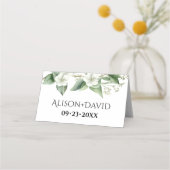 Eucalyptustak met witte bloemen bruiloft plaatskaartje (Achterkant)