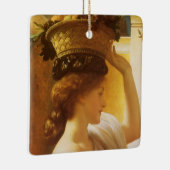 Eucharis - meisje met een mand fruit van Leighton Keramisch Ornament (Rechts)