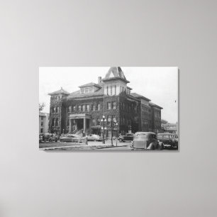 Eugene, Oregon Scene met foto van stadhuis Canvas Afdruk