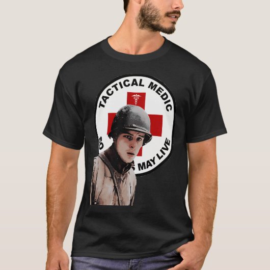 Eugene Roe Medicus T-shirt (Voorkant)