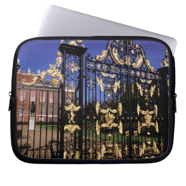 Europa, Engeland, Londen. Goudhek buiten 2 Laptop Sleeve (Voorkant)
