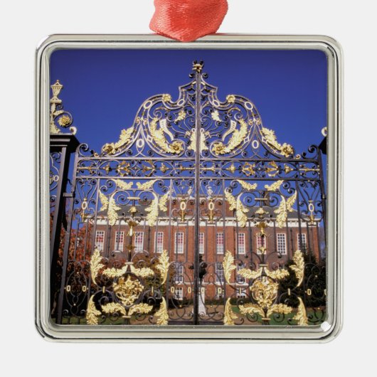 Europa, Engeland, Londen. Goudhek buiten Metalen Ornament (Voorkant)