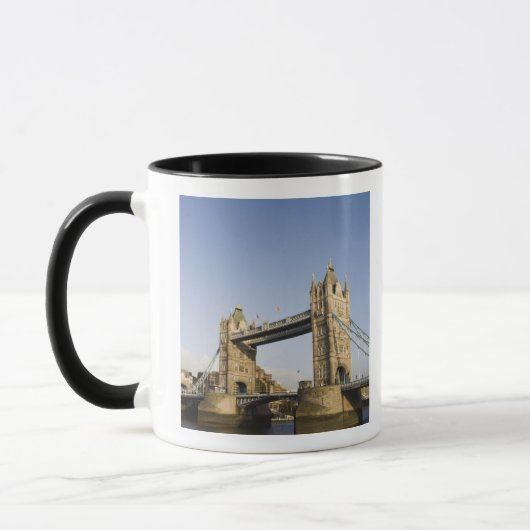 Europa,ENGELAND, Londen: Tower Bridge / Laat Mok (Links)