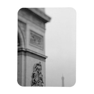 Europa, Frankrijk, Parijs. Arc de Triomphe en 2 Magneet