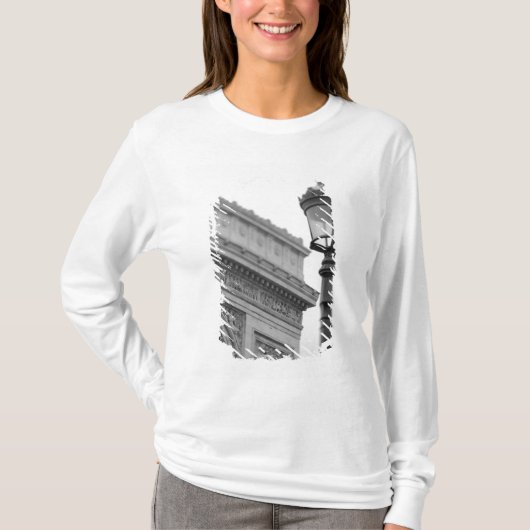 Europa, Frankrijk, Parijs. Arc de Triomphe en T-shirt (Voorkant)
