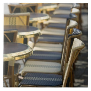Europa, Frankrijk, Parijs, Beaubourg: Cafétafels / Tegeltje