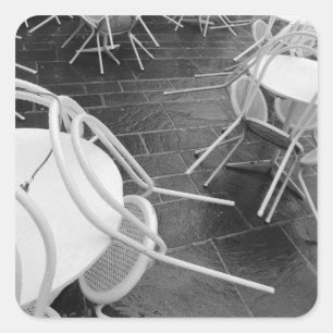 Europa, Frankrijk, Parijs. Stoelen, Jardin du 4 Vierkante Sticker