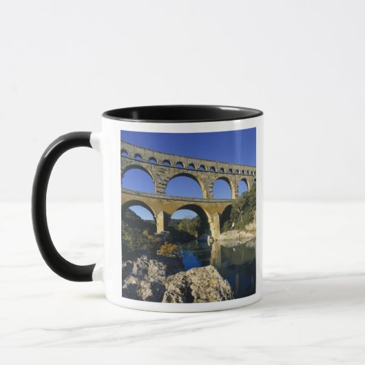 Europa, Frankrijk, Pont du Gard. Pont du Gard Mok (Links)
